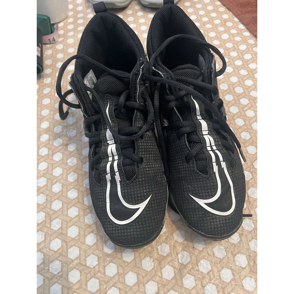 Nike Alpha Boys Menace 3 Shark CV0581-001 Size 6Y Black Football Cleats Shoes